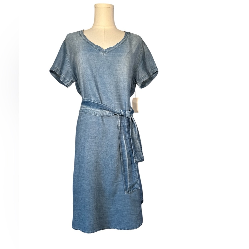 Anthropologie Cloth & Stone Light Blue Belted Midi‎ Dress